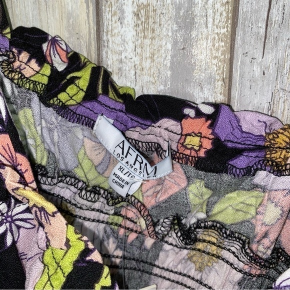 NWT AFRM Stein Smocked Crop Top Noir Summer Black Floral - Picture 6 of 6